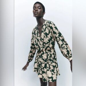 Zara Long Sleeve Short Jumpsuit in Green size Large NWT